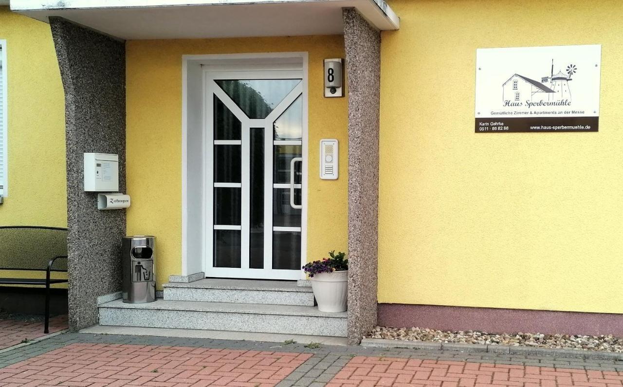 Haus Sperbermuehle Hotel Laatzen Exterior photo